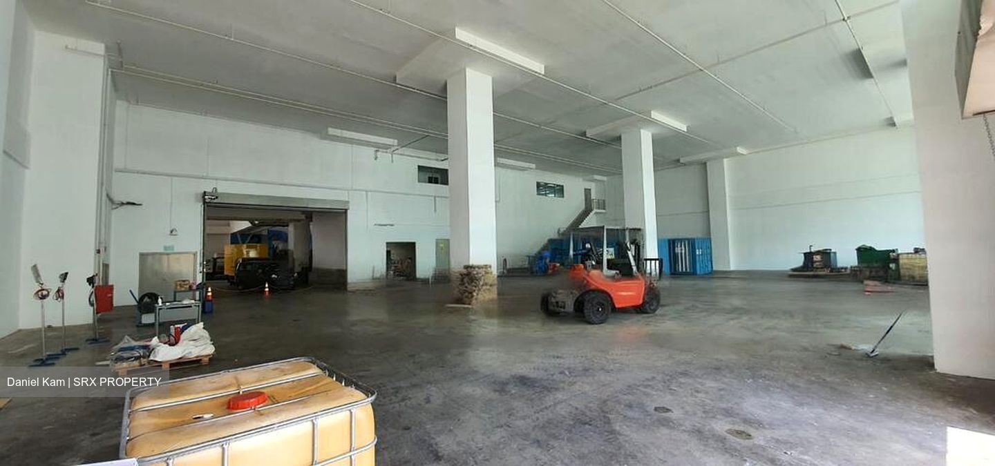 Tuas Road (D22), Warehouse #472856131